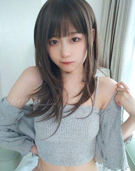 欧美大衣街拍品牌图片_HD全集免费播放